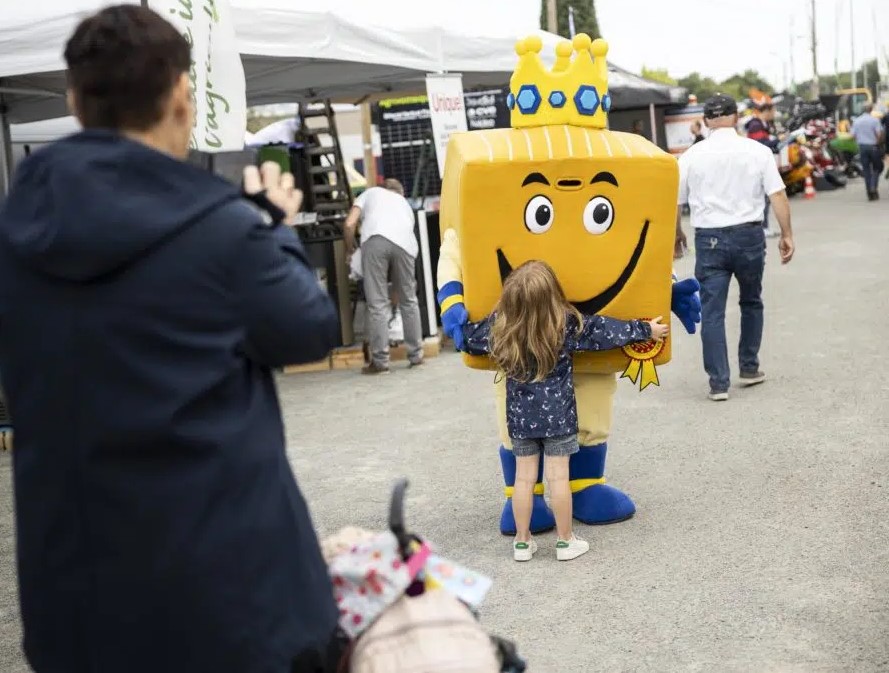 Hervichou à la Foire Agricole de Battice